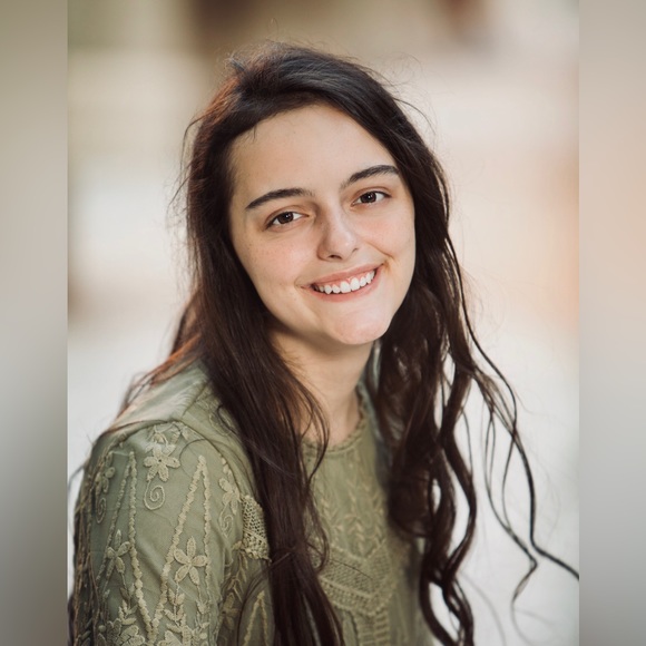 Meet your Posher, Jill - Picture 2 of 9